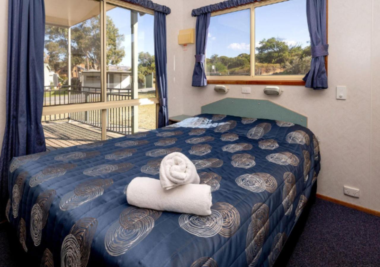 Beachside Holiday Park Норманвилль Экстерьер фото